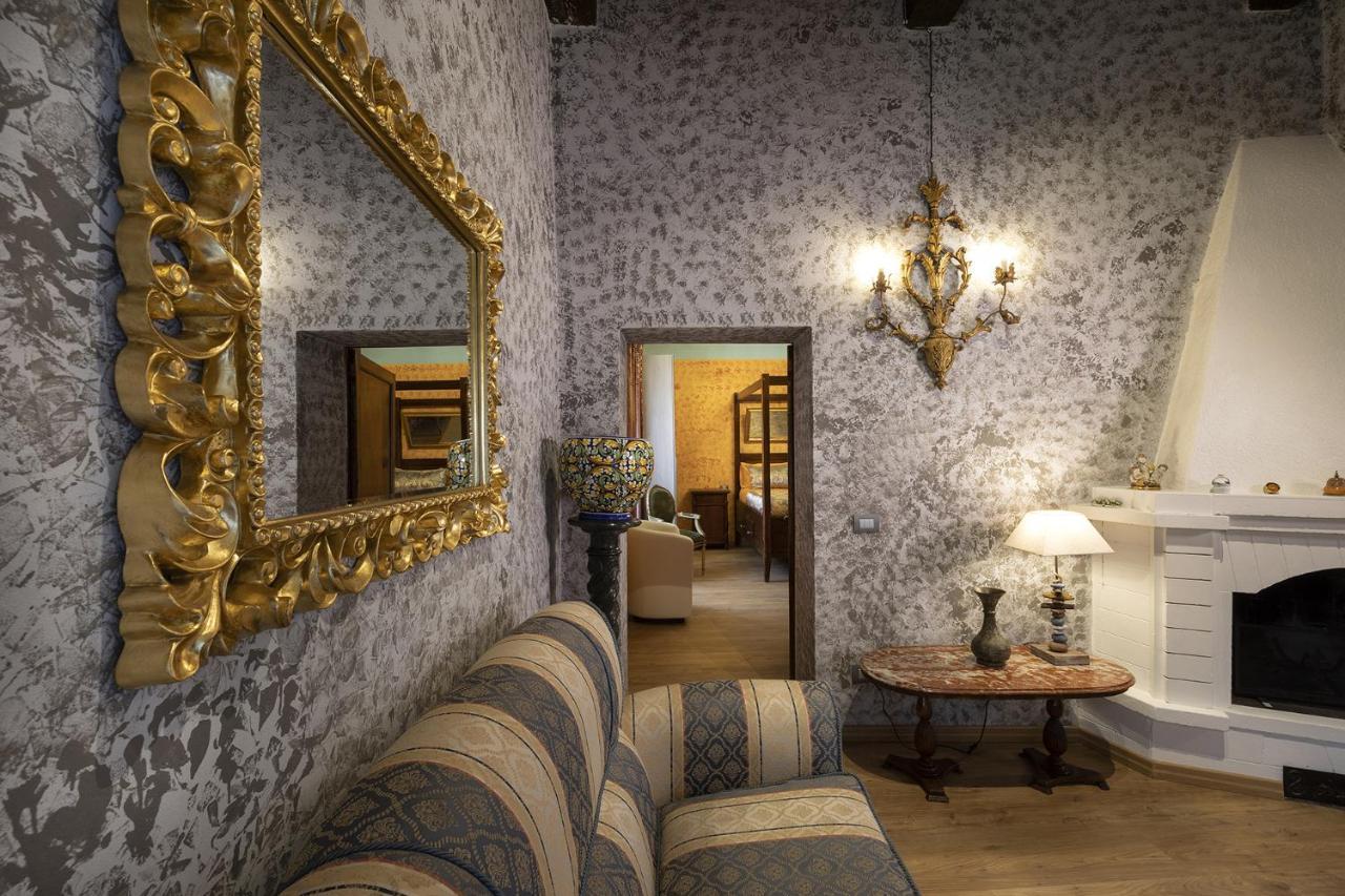 La Togata Hotellerie de Charme - Relais il Pozzo Montalcino Esterno foto
