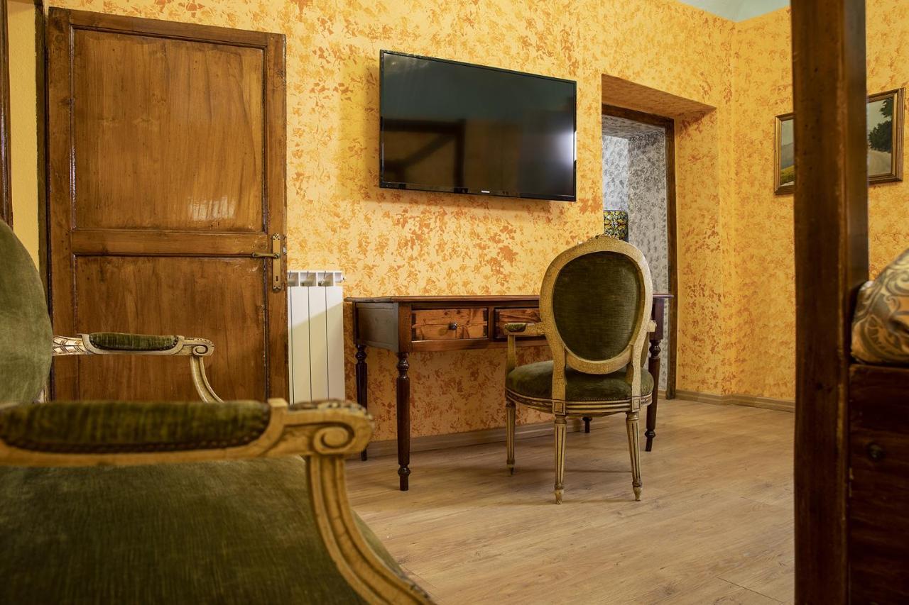 La Togata Hotellerie de Charme - Relais il Pozzo Montalcino Esterno foto